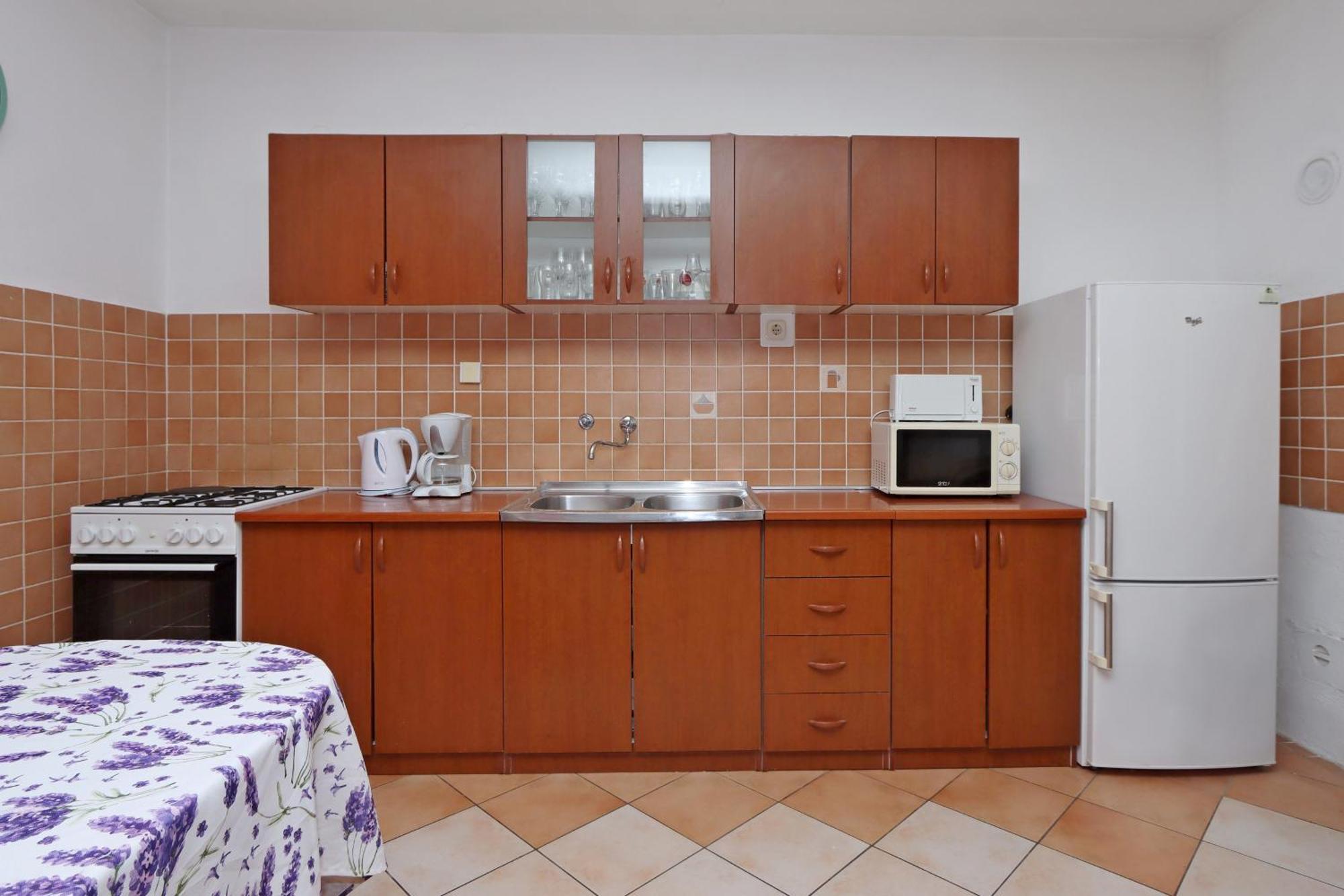Apartments With A Parking Space Senj - 5571 Стая снимка