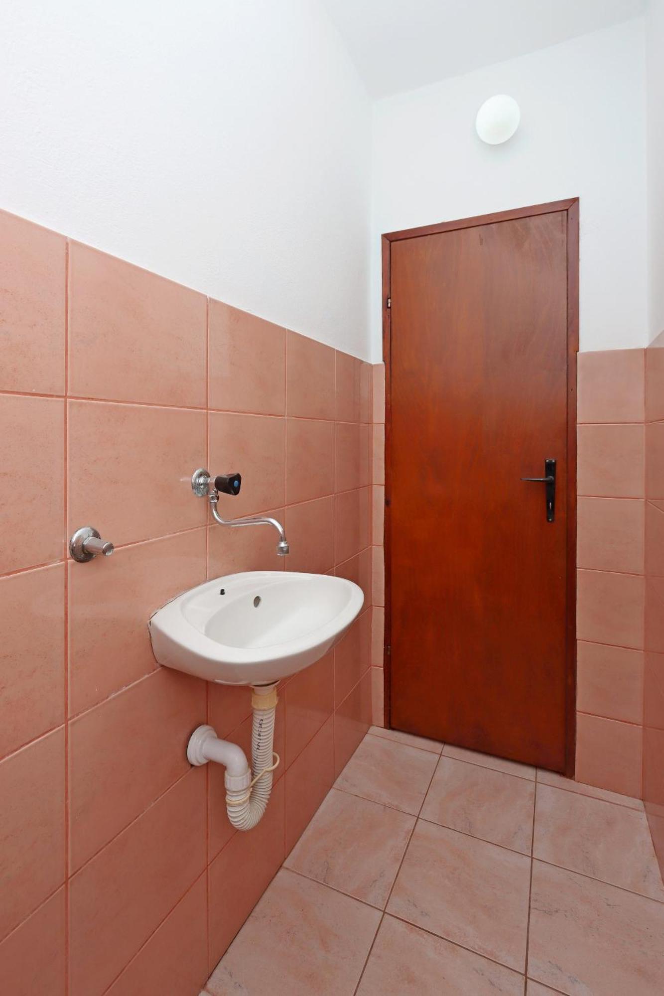 Apartments With A Parking Space Senj - 5571 Стая снимка
