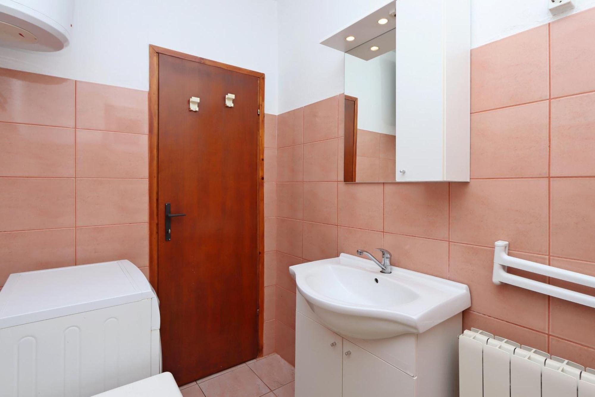 Apartments With A Parking Space Senj - 5571 Стая снимка