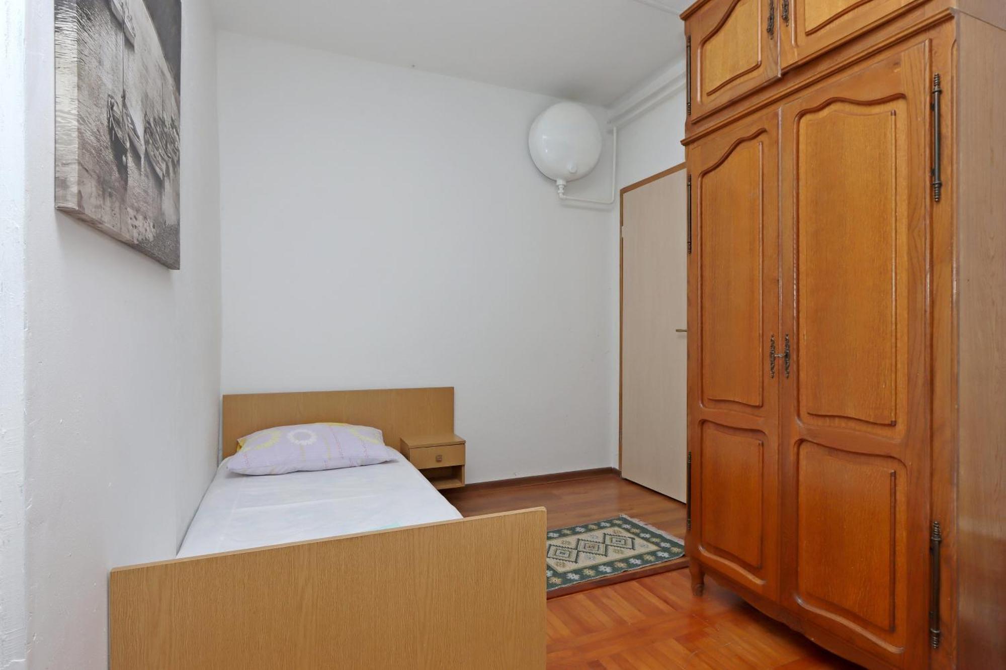 Apartments With A Parking Space Senj - 5571 Стая снимка