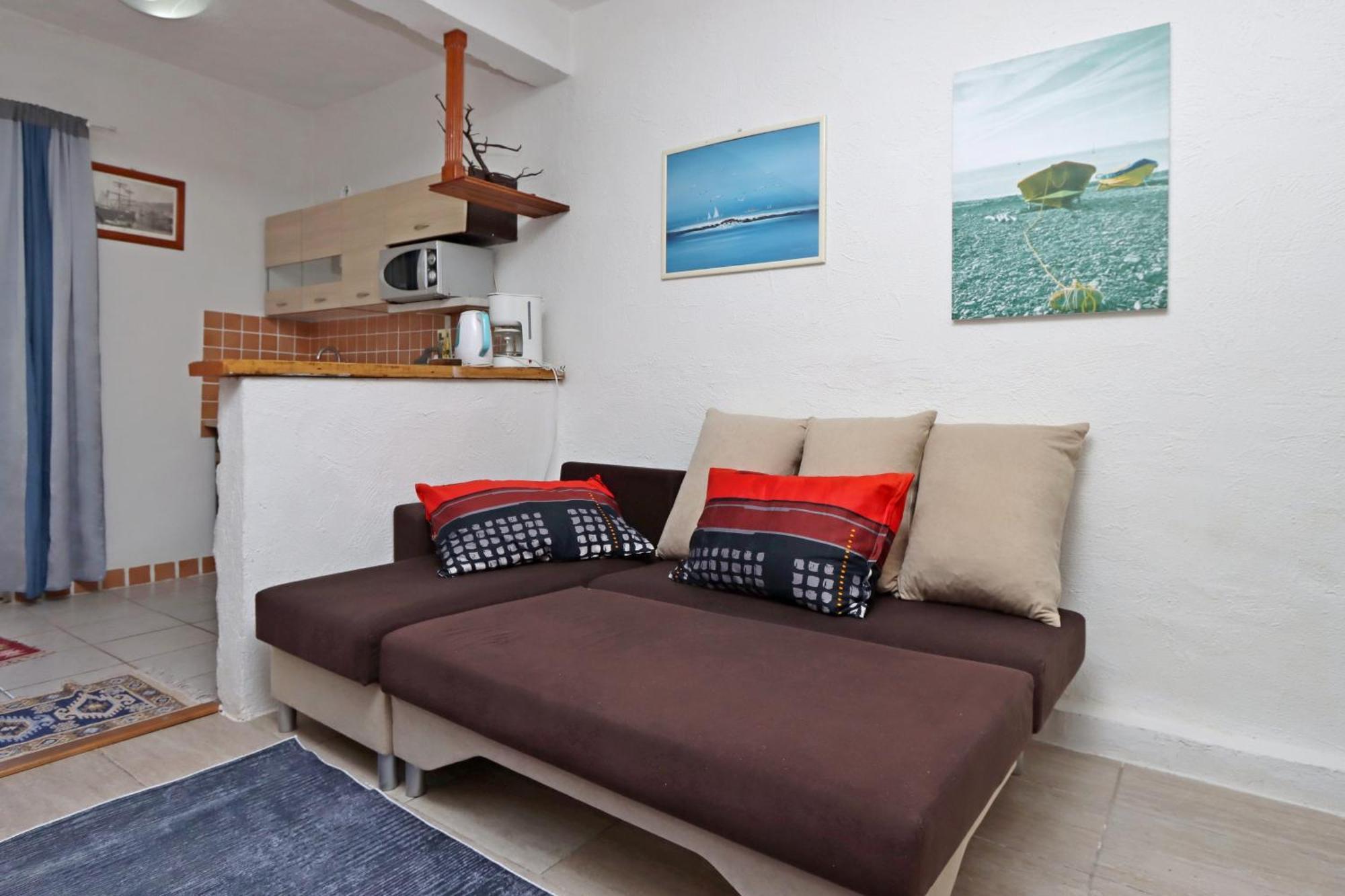 Apartments With A Parking Space Senj - 5571 Стая снимка